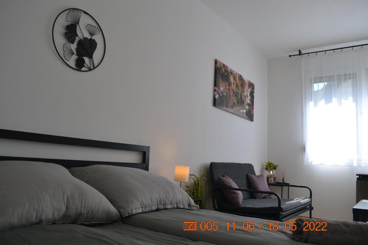 Sziget Apartman エゲル エクステリア 写真