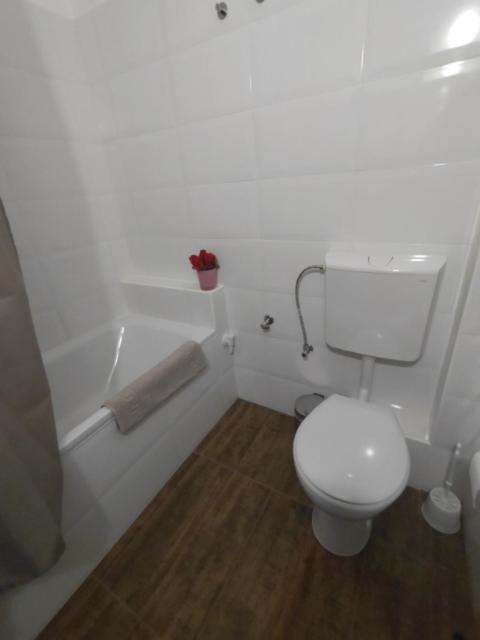 Sziget Apartman エゲル エクステリア 写真